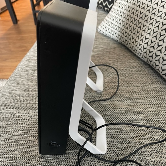 Logitech Computer Speakers - Picture 3 of 5